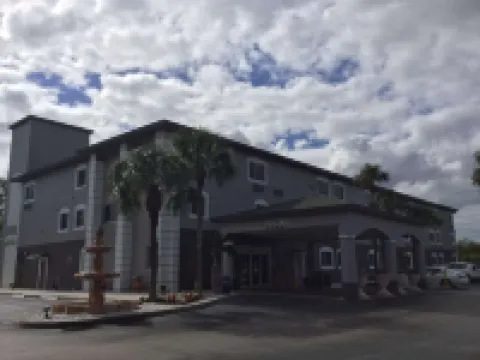 Days Inn & Suites by Wyndham Bonita Springs North Naples Hotels in Bonita Springs