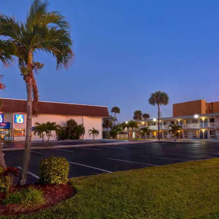 Motel 6 Cocoa Beach, FL