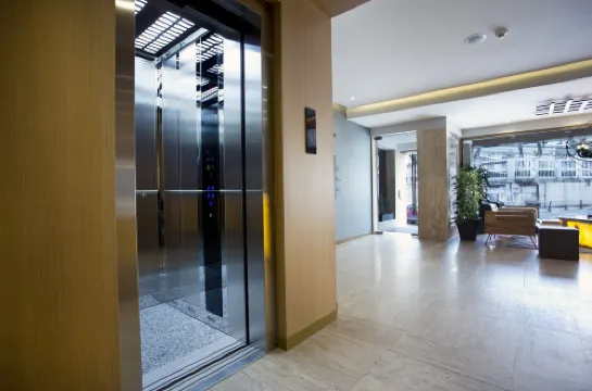 Tan Hotel - Special Category Area Publik Photos