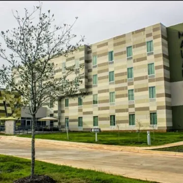 Malana Hotels & Suites