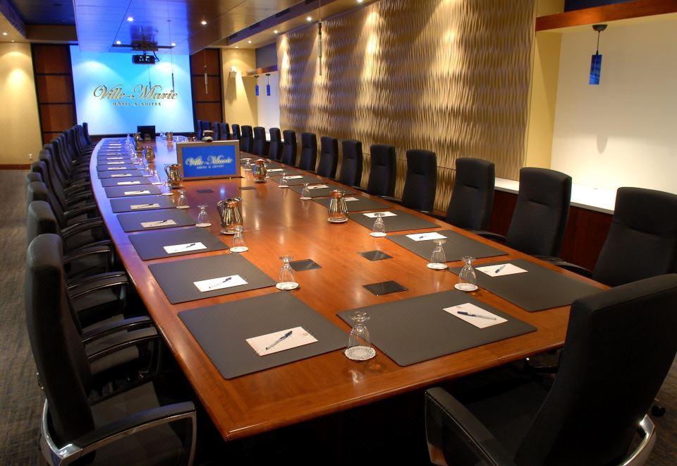 베스트 웨스턴 빌-마리 호텔 & 스위트의 깔끔한 로비 또는 객실 내부