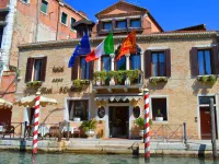 Ai Mori d'Oriente Hotels near Venice Santa Lucia Station