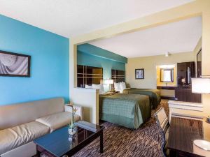 Boca Suites Deerfield Beach, SureStay Collection by BW
