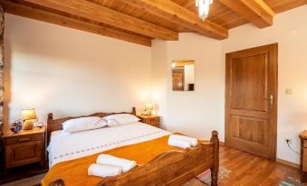 Villa Lazini Dvori - Two Bedroom Stone House Villa with Private Pool ID Direct Booker 22800
