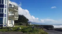 The Oceanfront Inn Hotels in Whitethorn