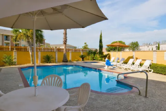 Americas Best Value Inn and Suites-Waller Prairie View