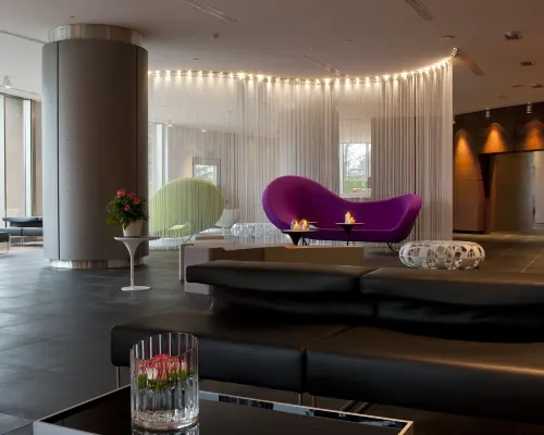 Best Western Plus The Hub Hotel Hotels near Bonola Station