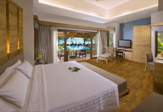 Thai House BeachHotel Overview