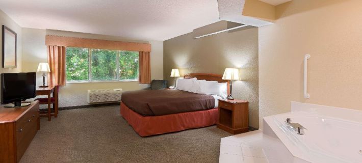 AmericInn by Wyndham Republic Hotels in Greene County