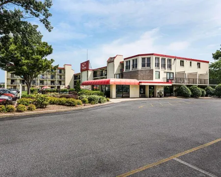 Econo Lodge Inn & Suites Rehoboth Beach