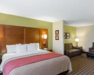 Comfort Inn & Suites Fayetteville-University Area Hotel di Washington County