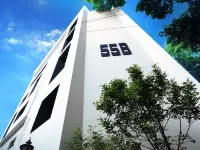 55B Hindustan Park Hotels near CGCRI