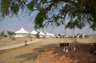 The Bordi Jaisalmer Отели рядом с достопримечательностью «ДЖИП САФАРИ КХЕРИ»