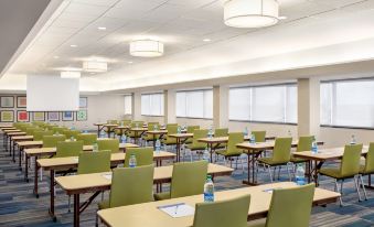 Holiday Inn Express San Antonio-Airport
