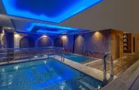 Doubletree by Hilton Elazig - Kolam Renang
