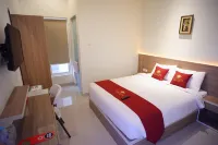 Hadi Park Hotels in Jambangan