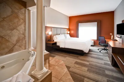 Holiday Inn Express & Suites Schererville Hôtels à : Schererville