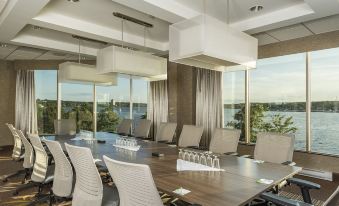 5. 홀리데이 인 시..