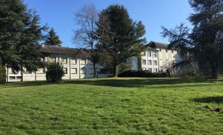 Le Donjon - Housity