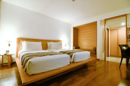 Gumilang Regency Hotel