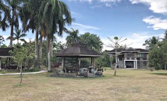 Overlooking Lagoon at Sitio de Amor - Housity