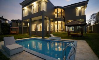 Al Andalus Royal Resort Puncak