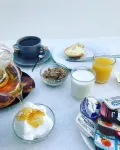 Taki's Guests - sarapan