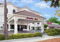 Hampton Inn Santa Cruz Các khách sạn ở Santa Cruz