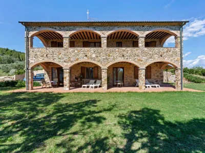 Farmhouse in Suvereto with Sea Views, Cleaning Included