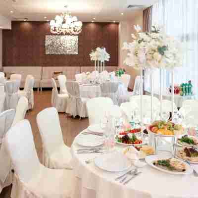 Riviera Dining/Meeting Rooms