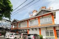 RedDoorz Plus @ Jalan Raden Intan Lampung Hotel dekat Pasar Stasiun Labuhan Ratu