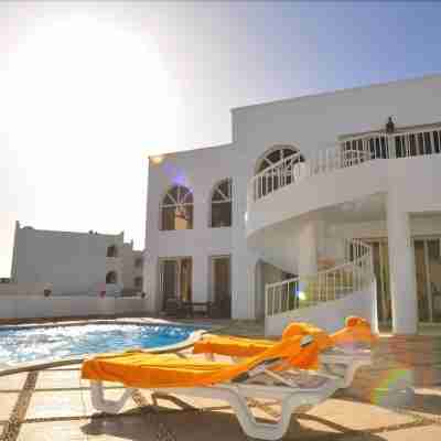 Amazing 4 Bedroom Villa Fitness & Recreational Facilities