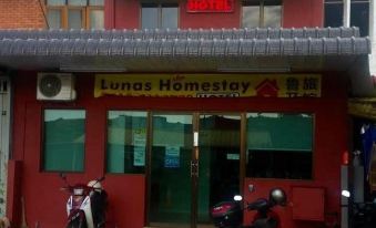 Lunas Homestay