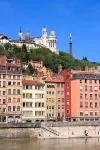 Logis Hôtel Lyon Est - Porte de l'Ain Rest. le Relais de Genève Hôtels à : Neyron
