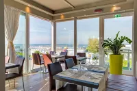 Hotel Adlon - Fronte Mare