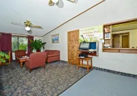 M Star Hotel Covington Hotels in Clifton Forge East