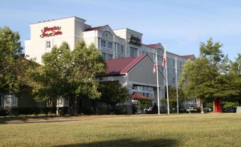 Hampton Inn & Suites Raleigh/Cary-I-40 (Pnc Arena)