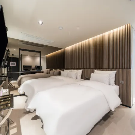 Hotel E Jen Отели рядом с достопримечательностью «Парк Huimangdae»