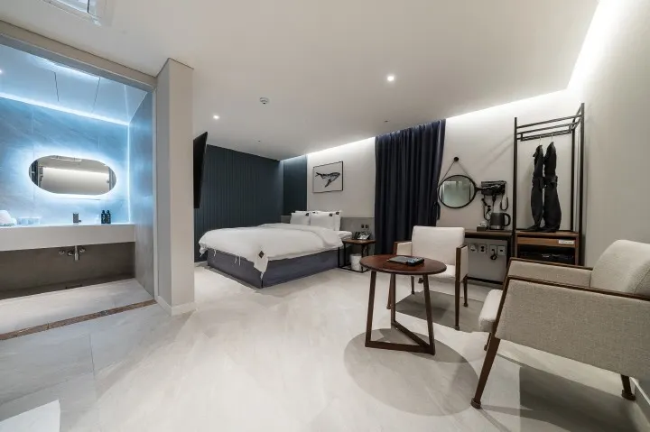 Theone Hotel - Namhae-gun