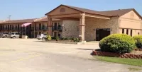 Travelodge by Wyndham Dumas Arkansas Hotels near Miller's Mud Mill