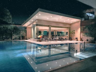 Avenue Suites Hotel