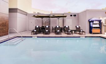 Hampton Inn & Suites Irvine/Orange County Airport