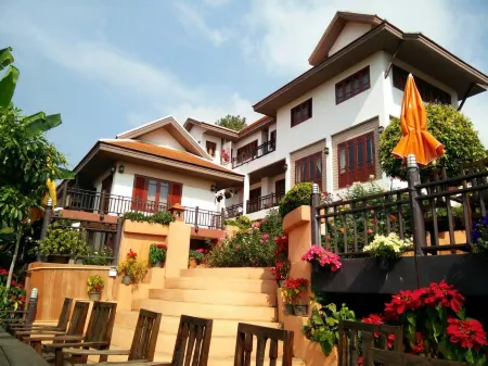 Phu Mork Dao Resort Отели в г. Мае Рим