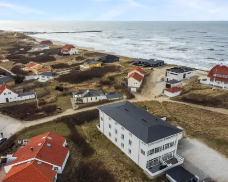 "Lenaya" - 75m from the Sea Hotels in Lokken