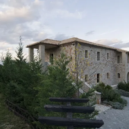 Klymeni Traditional Homes