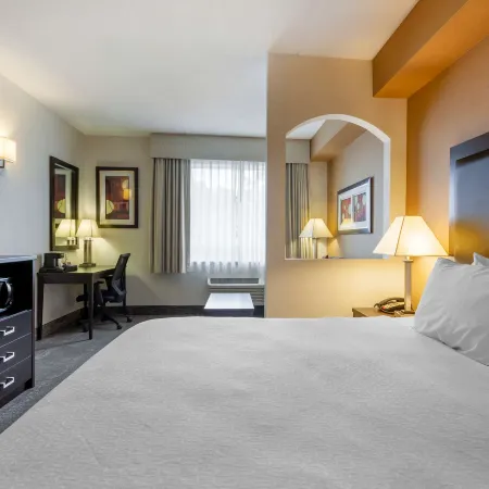 Best Western Plus Burlington Inn  Suites