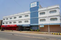 Kyriad Sarvesh Gangavathi Hampi Hotels near Jayanaga Park