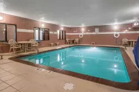 Comfort Inn Lacey - Olympia - Pools