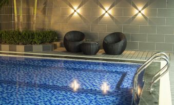 Zen Riverside Hotel & Residences