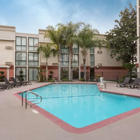 Wyndham Visalia